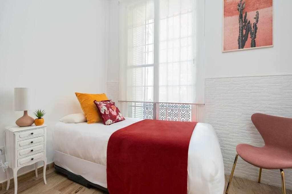 Monkeys Apartments 7Revueltas Deluxe Seville Luaran gambar