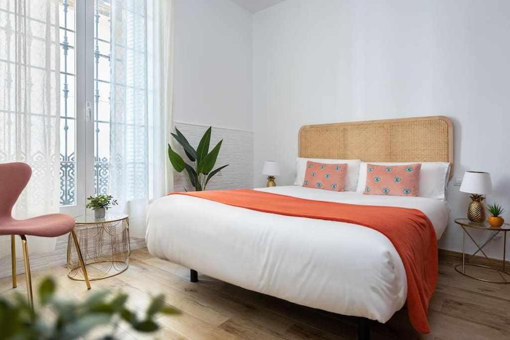 Monkeys Apartments 7Revueltas Deluxe Seville Luaran gambar